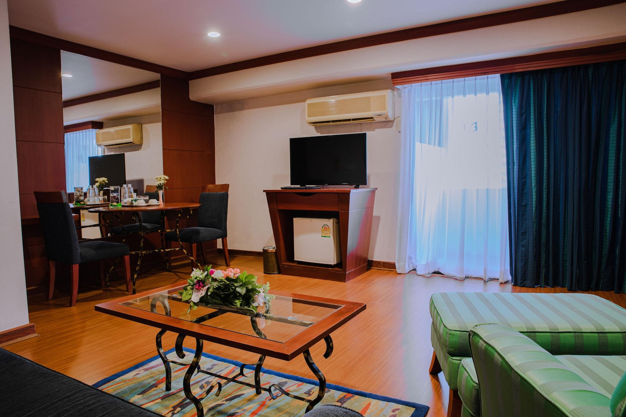Baiyoke Suite Hotel Bangkok Exterior photo