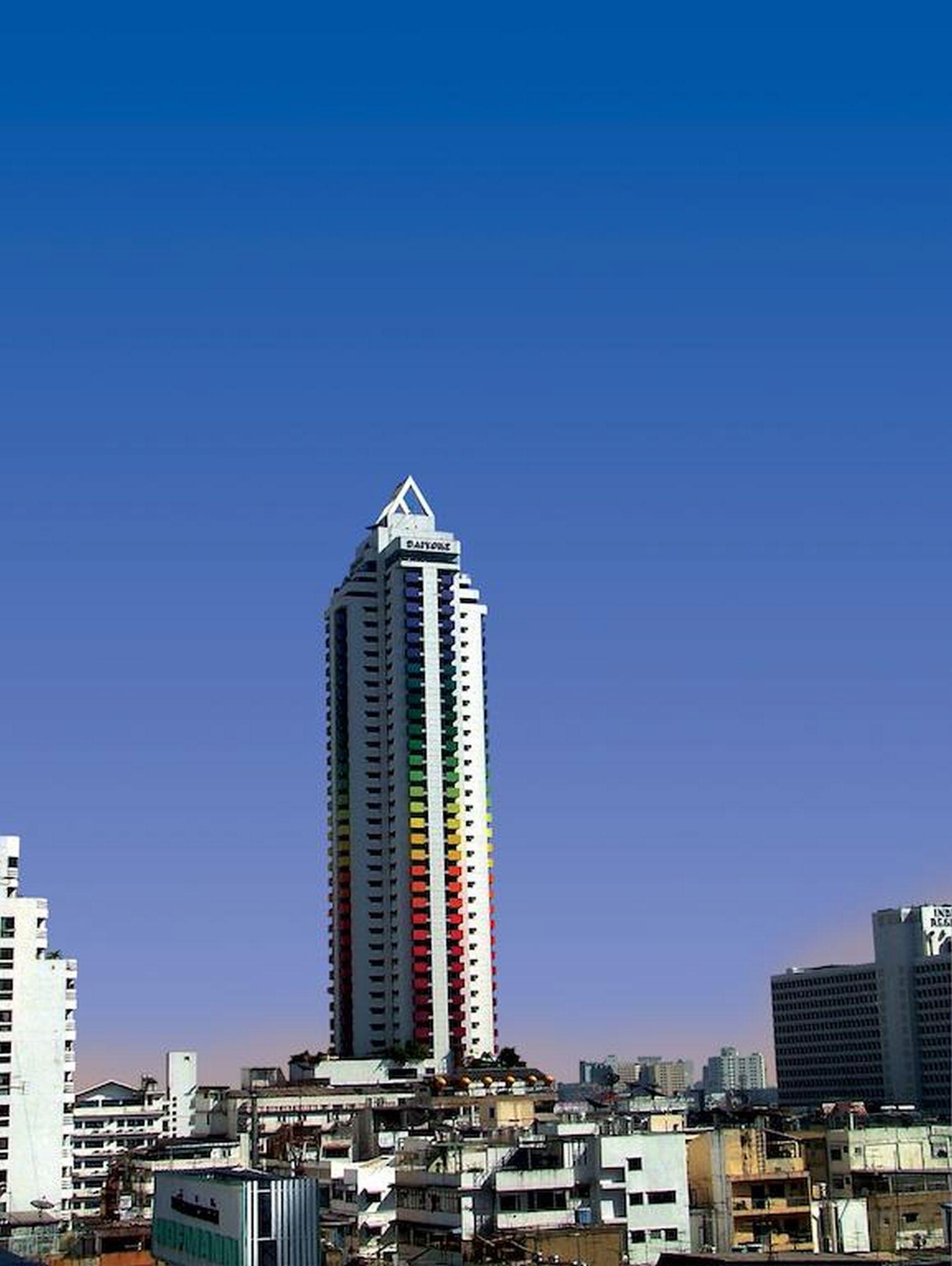 Baiyoke Suite Hotel Bangkok Exterior photo